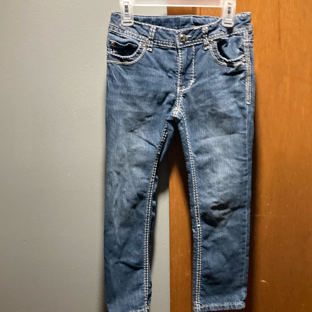 PRE-OWNED GIRL JEANS SIZE 8! IN EXCELLENT CONDITION! SMOKE FREE HOME!